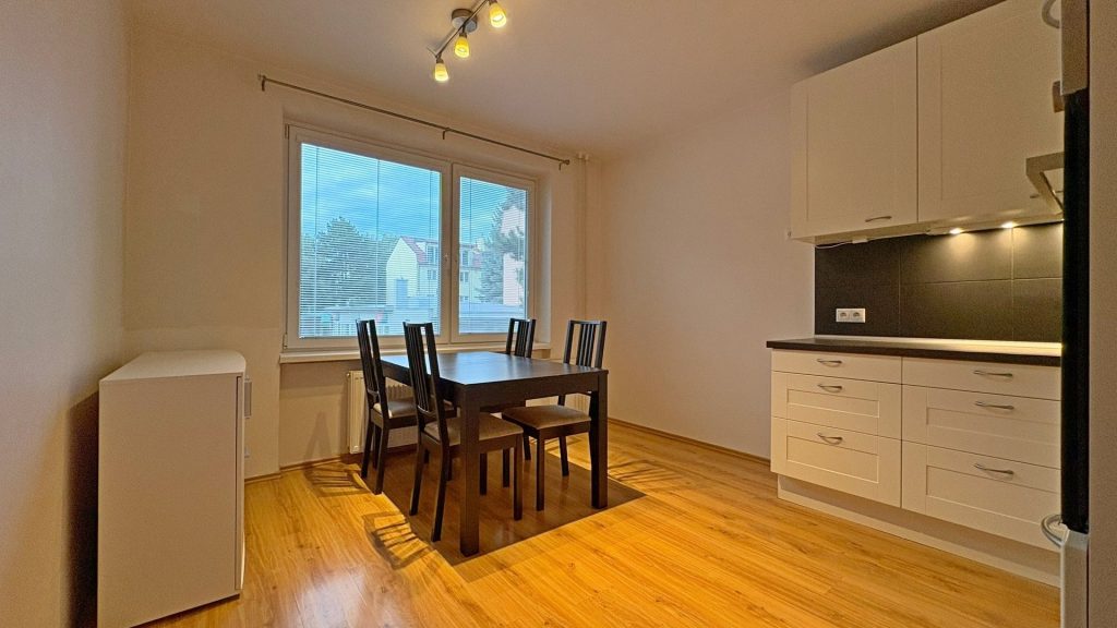 Pronájem bytu 2+1, Slavkov u Brna, ul. sídliště Nádražní, balkon, sklep